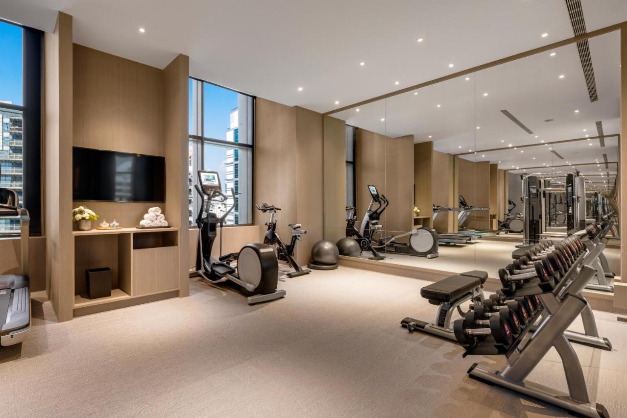 Intercontinental Kaohsiung By Ihg Hotel Eksteriør billede The gym at The Hari