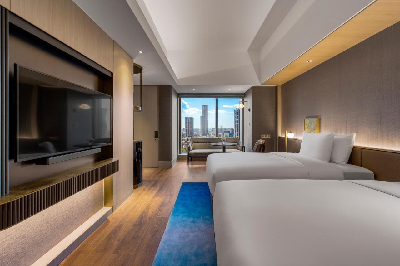 Intercontinental Kaohsiung By Ihg Hotel Eksteriør billede Deluxe Room